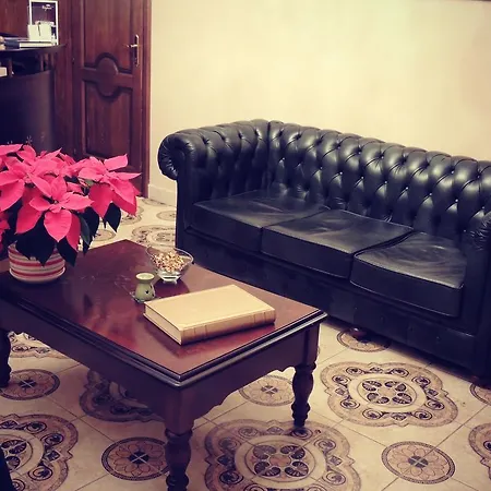 Boutique Empress Hotel
