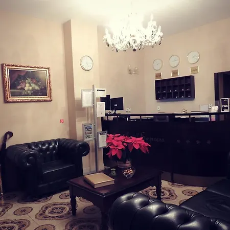 Boutique Empress Hotel