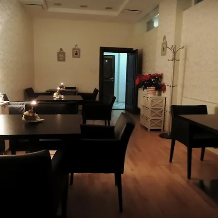 Hotell Boutique Empress 4*